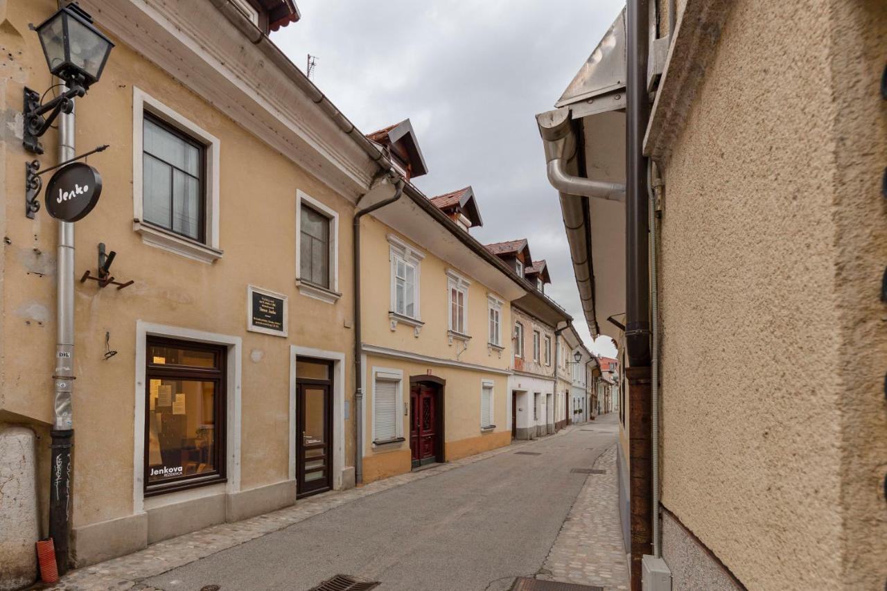Apartma Jenkova Rezidenca Kranj Exterior foto